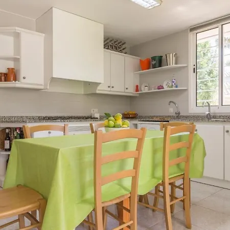 Chalet Francesc Wifi, Bbq, Garden, 200m From The For 8 *