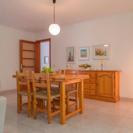 Chalet Francesc Wifi, Bbq, Garden, 200m From The For 8